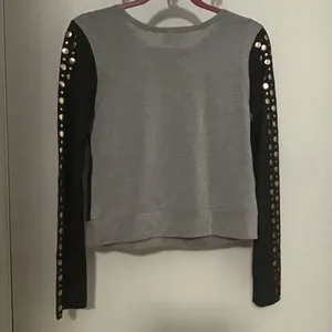 Studded long sleeve top Size L thumbnail 8
