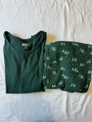 Lands' End Forest Green Two-Piece Pajama Set thumbnail 2