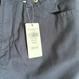 L.L. Bean NWT Women's Classic Navy Straight Leg Favorite Fit Pants Size 6R thumbnail 4