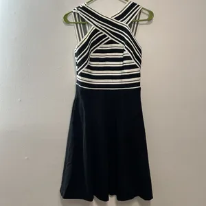 Anthropologie Maeve NWT Black White Crosswise Flare Bandage Dress‎ Size 2 thumbnail 3