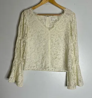 club monaco Small‎ Ivory Lace Bell Sleeve Blouse CP thumbnail 1