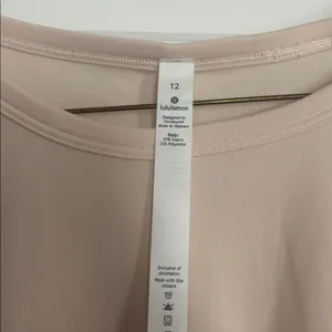 Lululemon Blush Long Sleeve Women's Knotted Top thumbnail 2