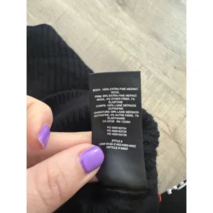 Aritzia Wilfred Montpellier Waist Turtleneck Sweater‎ - Black - XS thumbnail 3