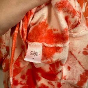 NWOT Clare V Tie Dye Puff Sleeve Sweatshirt thumbnail 7