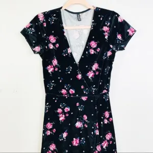 H&M Divided Faux Wrap‎ Dress Black Floral Short Sleeve Size 2 thumbnail 3