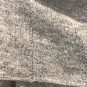 H&M Divided Womens Gray‎ Off the Shoulder Wool Alpaca Blend Knit Sweater Medium thumbnail 7