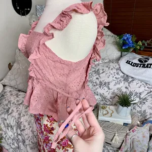 Boutique NEW Pink Eyelet Top thumbnail 5