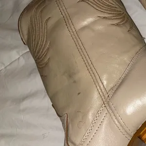 Vintage Dingo Cream Western Leather Boots Size 6.5 thumbnail 6