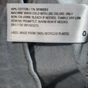 Universal‎ Thread Vintage Straight Button Fly Denim Jeans thumbnail 5