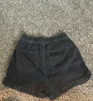 Outfitters Shorts thumbnail 2