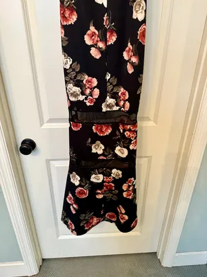 Minette - STUNNING Black and Floral Fit & Flare Off The Shoulder Dress! thumbnail 8