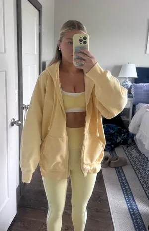 Brandy Melville Zip-Up thumbnail 1