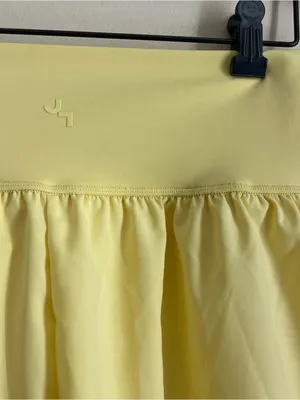 JoyLab High Rise Flowy Running Shorts M Buttercream Yellow Crossover NWT thumbnail 5