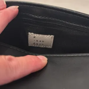 A New Day Crossbody Wallet Black Crossbody Bag thumbnail 3
