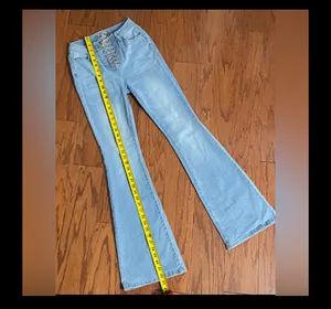Wonderly Urban Cowboy Light Wash High Rise Boot Cut Jeans With Tie Closure. gently warn& are in excellent condition. measurements approximately 13” waste x 10” rise x 42” long. Non smoking home. priced to sell at as is condition. Don’t like my price, make reasonable offer! And thank you for checking my closet. thumbnail 9