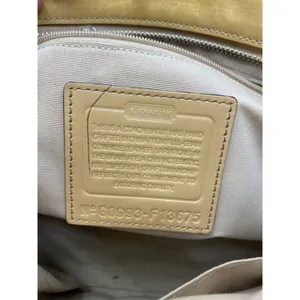 COACH Medium/ Large Leather Gold Shoulder Bag thumbnail 15