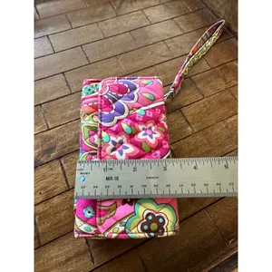 Vera Bradley Pink Paisley Quilted Smartphone Wristlet Wallet Floral‎ Acc EUC thumbnail 4