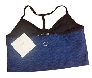 BEYONDYOGA sport bra size medium thumbnail 1