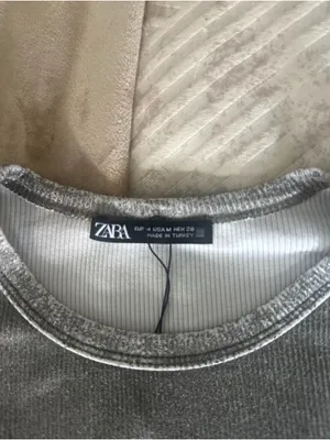 Zara women Metallic Silver Crew Neck T-Shirt thumbnail 4