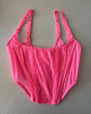 Urban Outfitters Top thumbnail 1
