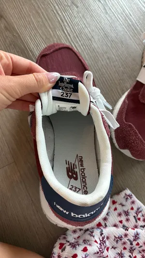New Balance Sneakers Women’s thumbnail 10