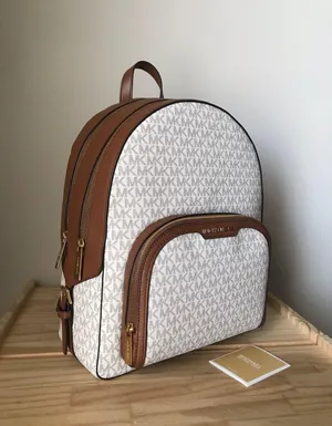 Michael Kors Backpack thumbnail 2