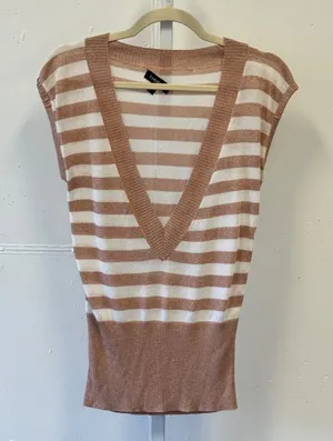 Bebe 2010s Rose Gold Metallic Striped Deep V-Neck Knit Top Sz Small Short Sleeve thumbnail 1