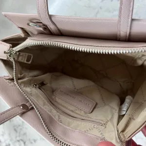 Steve Madden Dusty Pink Saffiano Vegan‎ Leather Winged Satchel Crossbody Bag thumbnail 9
