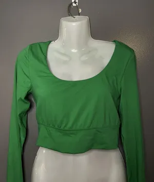 OFFLINE By Aerie Shirt Womens Medium Green Real Me Scoop Back Cropped Top thumbnail 1
