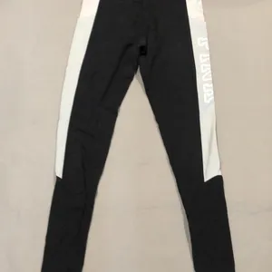 Pink Victoria’s Secret gray yoga pants thumbnail 4