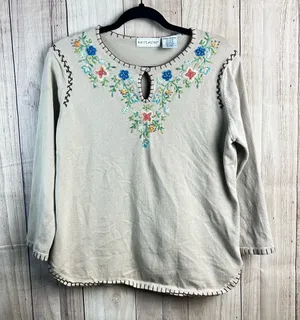 White‎ Stag Cream Blouse with Colorful Embroidery thumbnail 1
