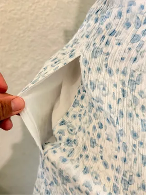 Abercrombie & Fitch light blue floral midi dress features a ruched bodice XS thumbnail 10
