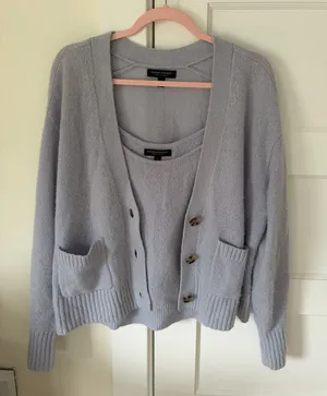 Banana Republic Cashmere Sweater thumbnail 1