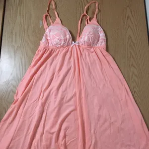 New Victoria's Secret Lacey Chemise Pajama Gown Peach 🍑 Lighter Pink Size Xs thumbnail 1