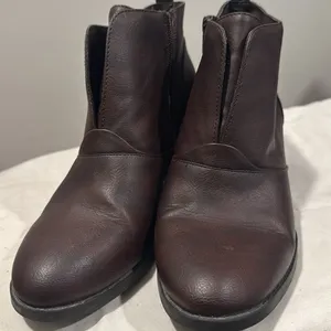 Cloudwalkers By Avenue MYLA Side Zip Ankle Boots Booties Brown Women’s Size 10W thumbnail 1