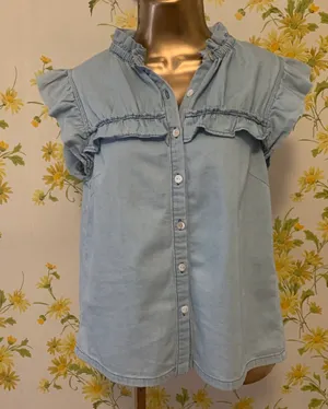 Chambray sleeveless button up top size M Size M thumbnail 1