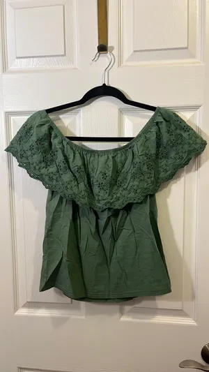 Francesca's Top thumbnail 1