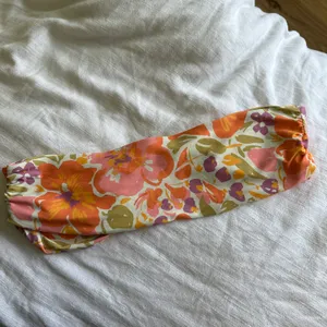 lele bandeau bikini top floral print - bloom thumbnail 6