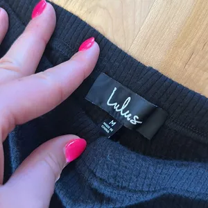 NWT Lulus Ribbed Cropped Flare Pant Black Medium thumbnail 8