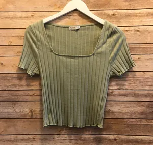 Cotton On Short Sleeve Green Crop Top Size Large NWOT thumbnail 1