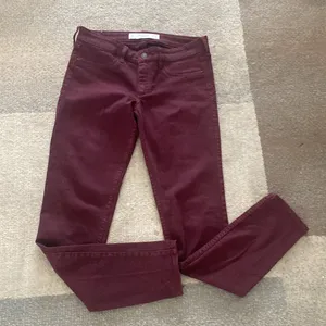 Abercrombie maroon jeans thumbnail 6