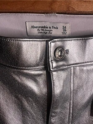 Abercrombie & Fitch Curve Love Vegan Leather 90s Relaxed Pant Size 18R. NWT thumbnail 7