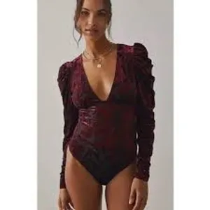 Free People Women Bodysuit S Burgundy Midnight Combo Burnout Velvet Puff Sleeve thumbnail 4