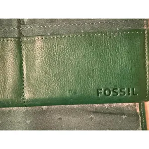 Fossil Green Leather Tri-Fold Wallet thumbnail 6