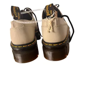 Dr. Martens 10M Audrick 1461 3-Eye Oxford Shoes Beige Platform Oxford Shoes thumbnail 10