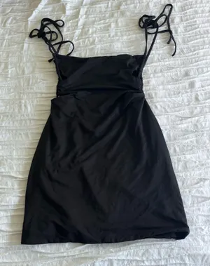 Princess Polly Dress Black Mini thumbnail 1