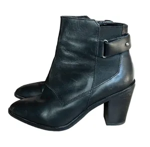 ASOS Effina Leather Ankle Boots thumbnail 8