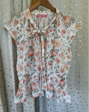 JJ's Fairyland Floral Embroidered Eyelet Self Tie Neck Smocked Waist Blouse S thumbnail 1