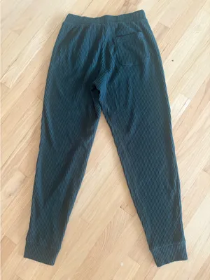 Alo Yoga Midnight Green Muse Set thumbnail 11