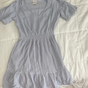 Knox Rose Light Blue V-Neck Top thumbnail 2